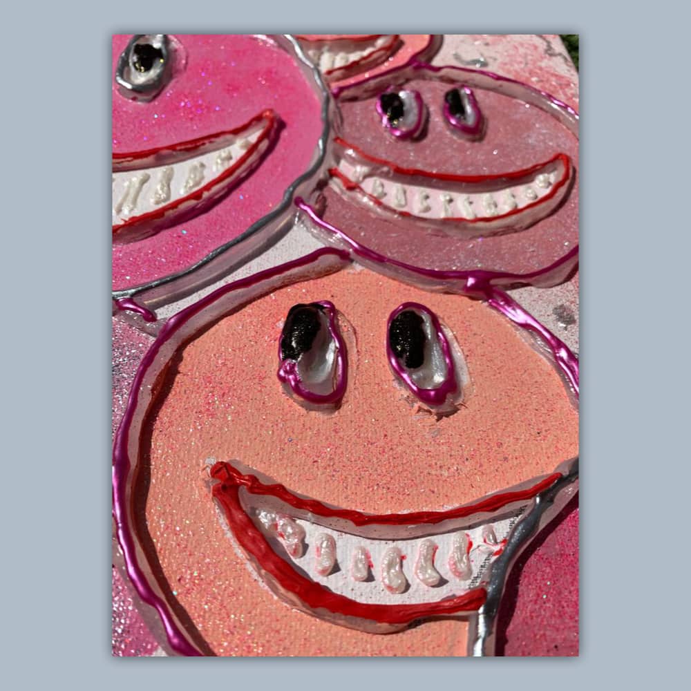 Happy Faces-Shades-of-Pink-Detail